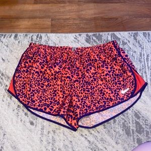 Nike shorts size XL